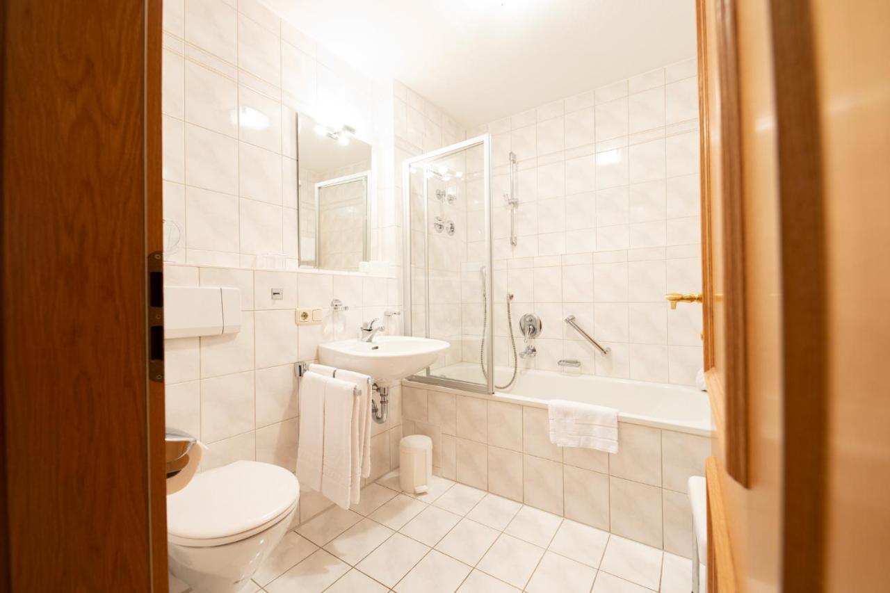 Bernadein Apartment Гармиш-Партенкирхен Екстериор снимка
